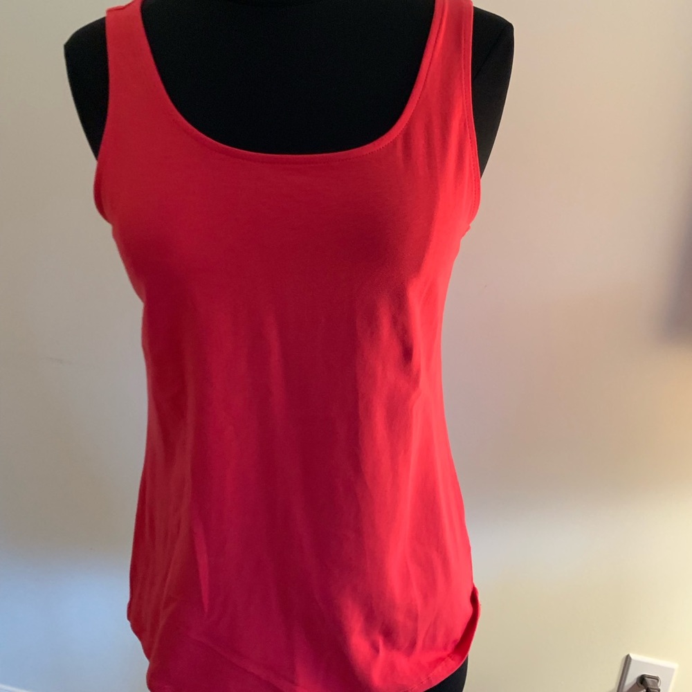 Jill red tank